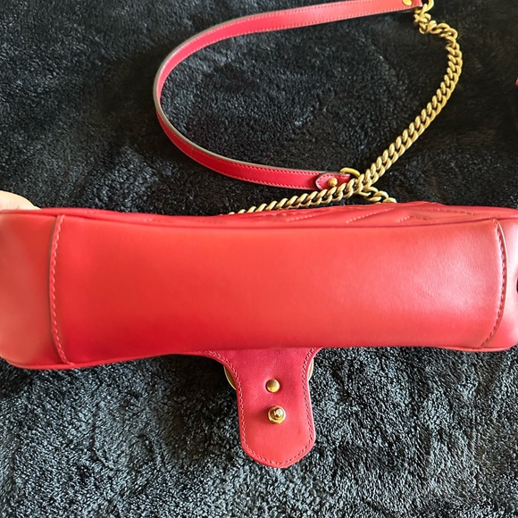 Gucci Marmont GG Red Small Shoulder bag - Picture 3 of 4